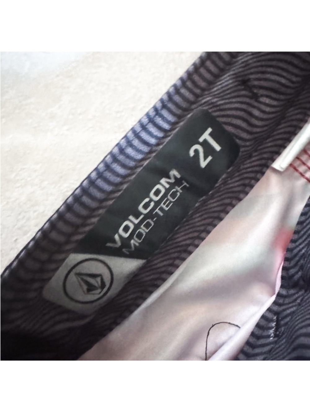 Volcom • Swim Trunks - Picture 4 of 4